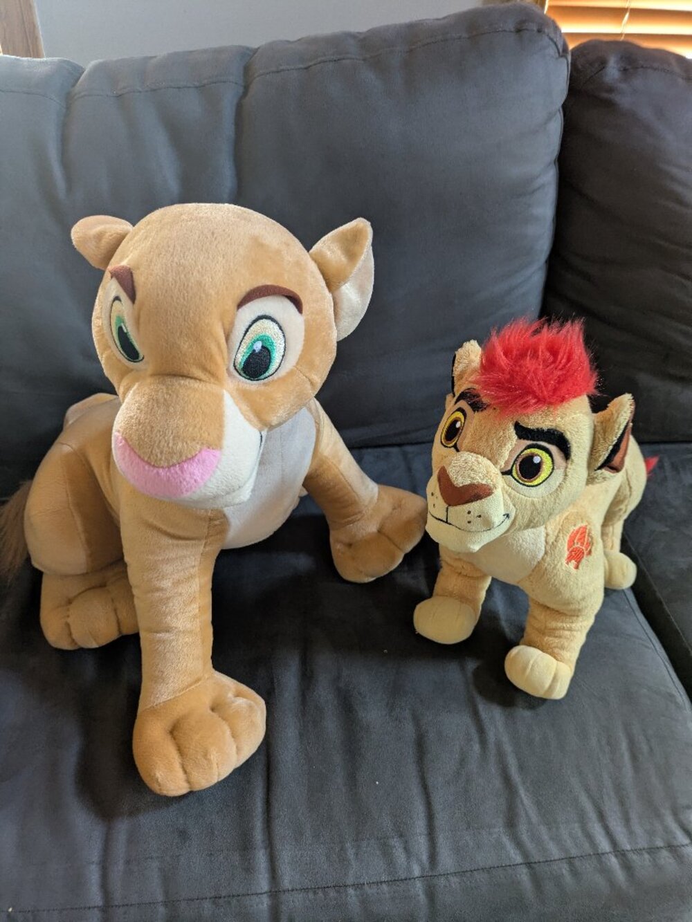 Nella and Simba stuffed animal from Lion King #007